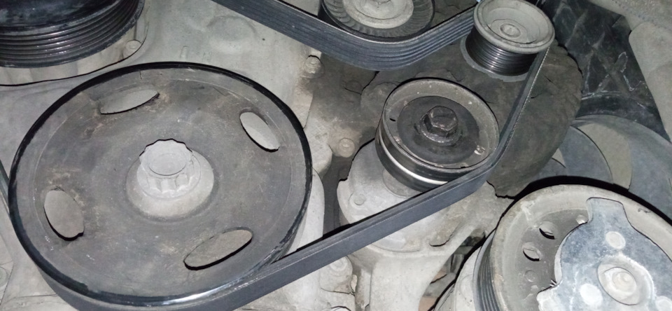 Приводной ремень в обход компрессора 1.4 tsi — Volkswagen Golf Mk5, 1,4 ...