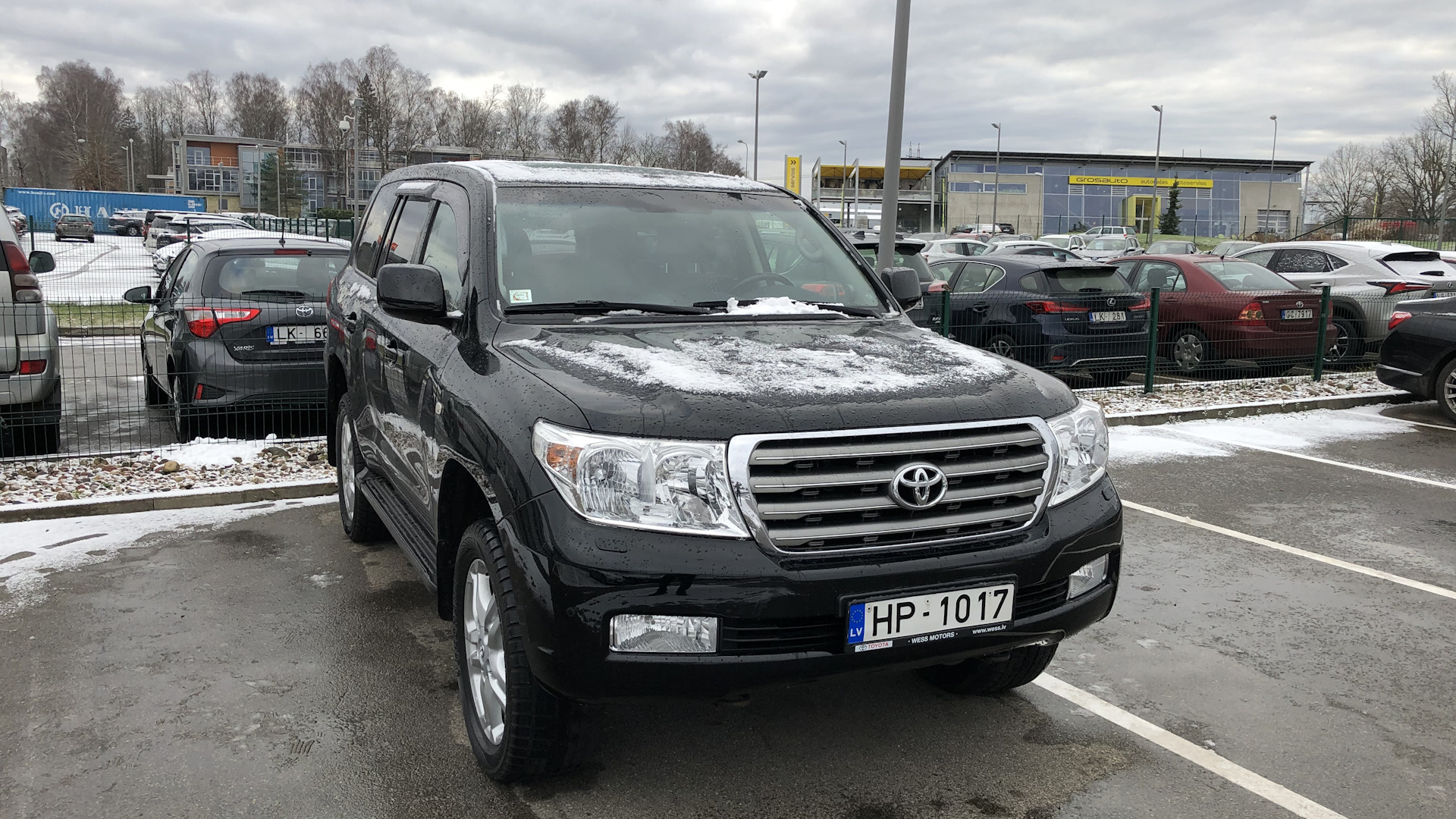 Toyota Land Cruiser 200 4.5 дизельный 2011 | на DRIVE2