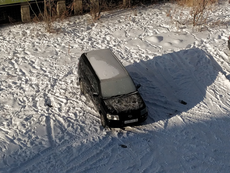 Прошу совета, стартер крутит с трудом — Toyota Probox, 1,5 л, 2003 года ...