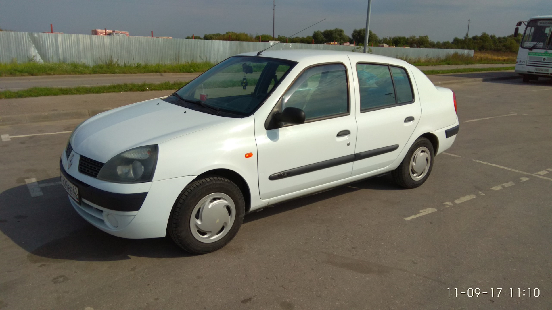 Renault Symbol 1.4 бензиновый 2004 | на DRIVE2