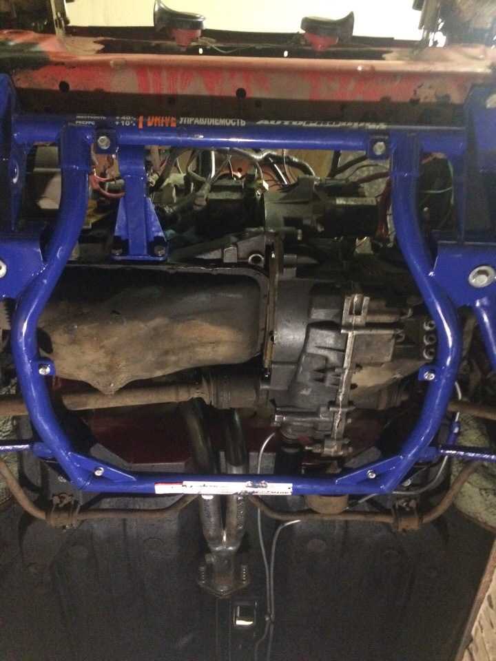 подрамик на месте — Lada 2108