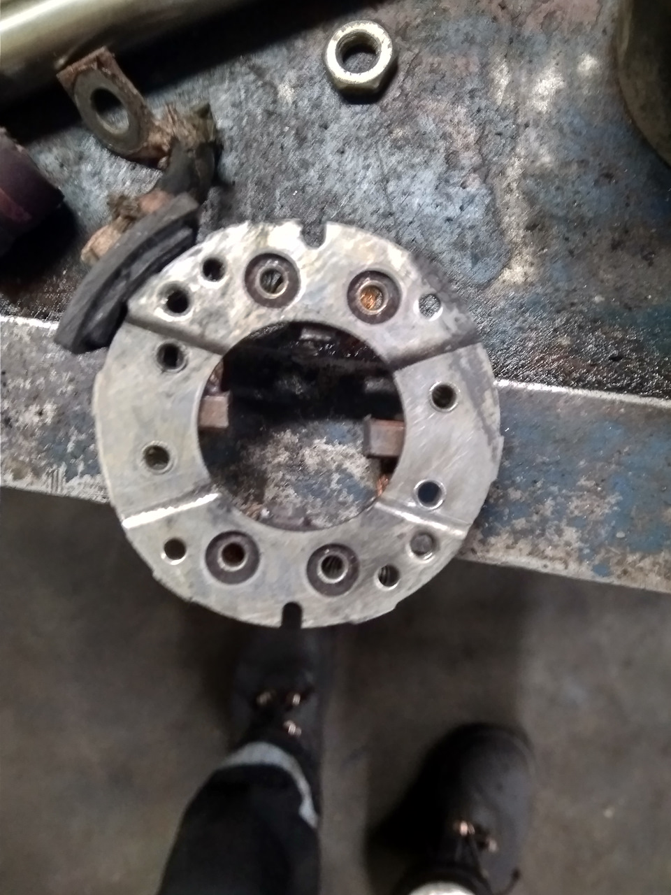 Замена шланга PCV без снятия впускного коллектора — Ford C-Max I, 2 л ...