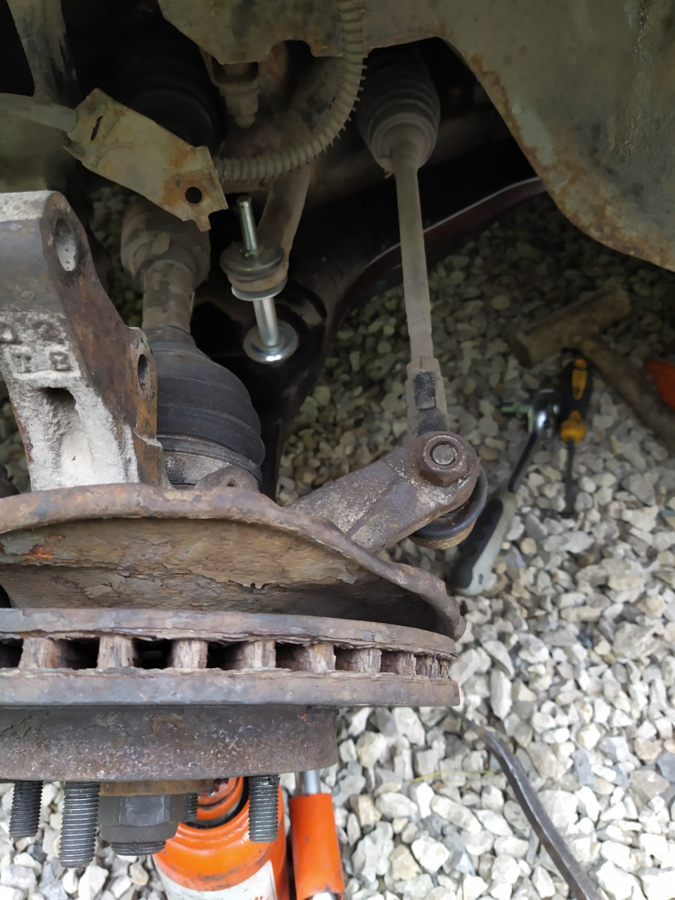 Новый рычаг — Mitsubishi Cedia