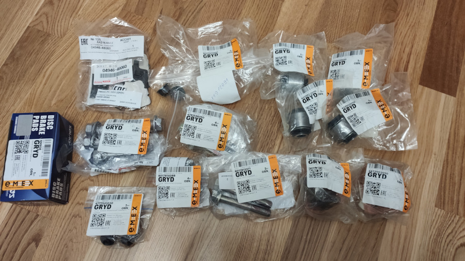 Снова задние тормоза. Сайлентблоки рычагов в цапфе — Lexus RX 400h (2G ...