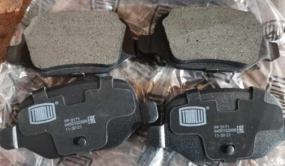 Экономим на задних тормозных колодках — Lada Vesta SW Cross, 1,8 л ...