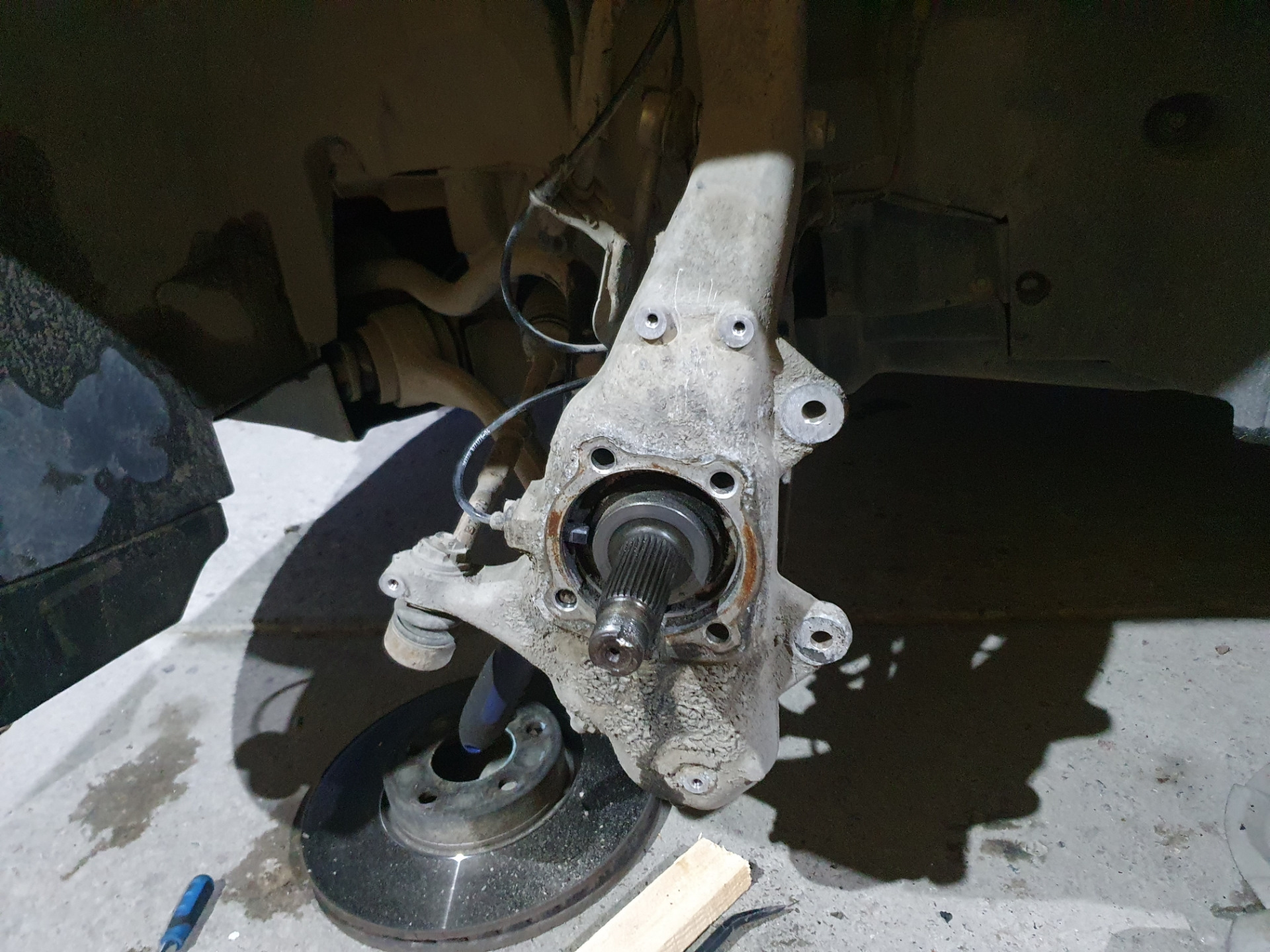 Ступичный подшипник фирмы SKF — BMW X5 (E70), 3 л, 2011 года | визит на ...