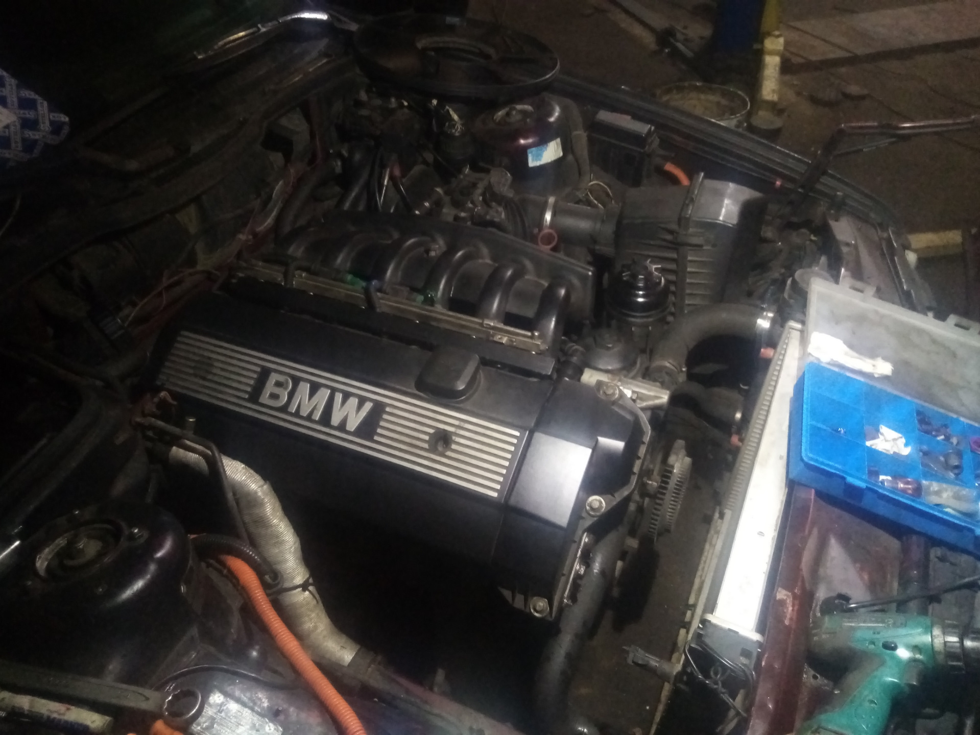 Замена компенсаторов — BMW 5 series (E34), 2,8 л, 1992 года | визит на ...