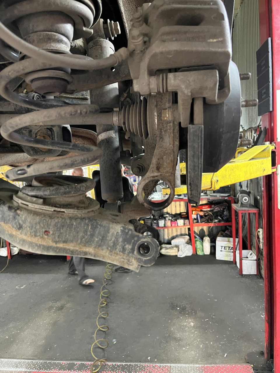 Замена сайлентблоков задней цапфы — KIA Sorento (2G), 2,4 л, 2013 года ...