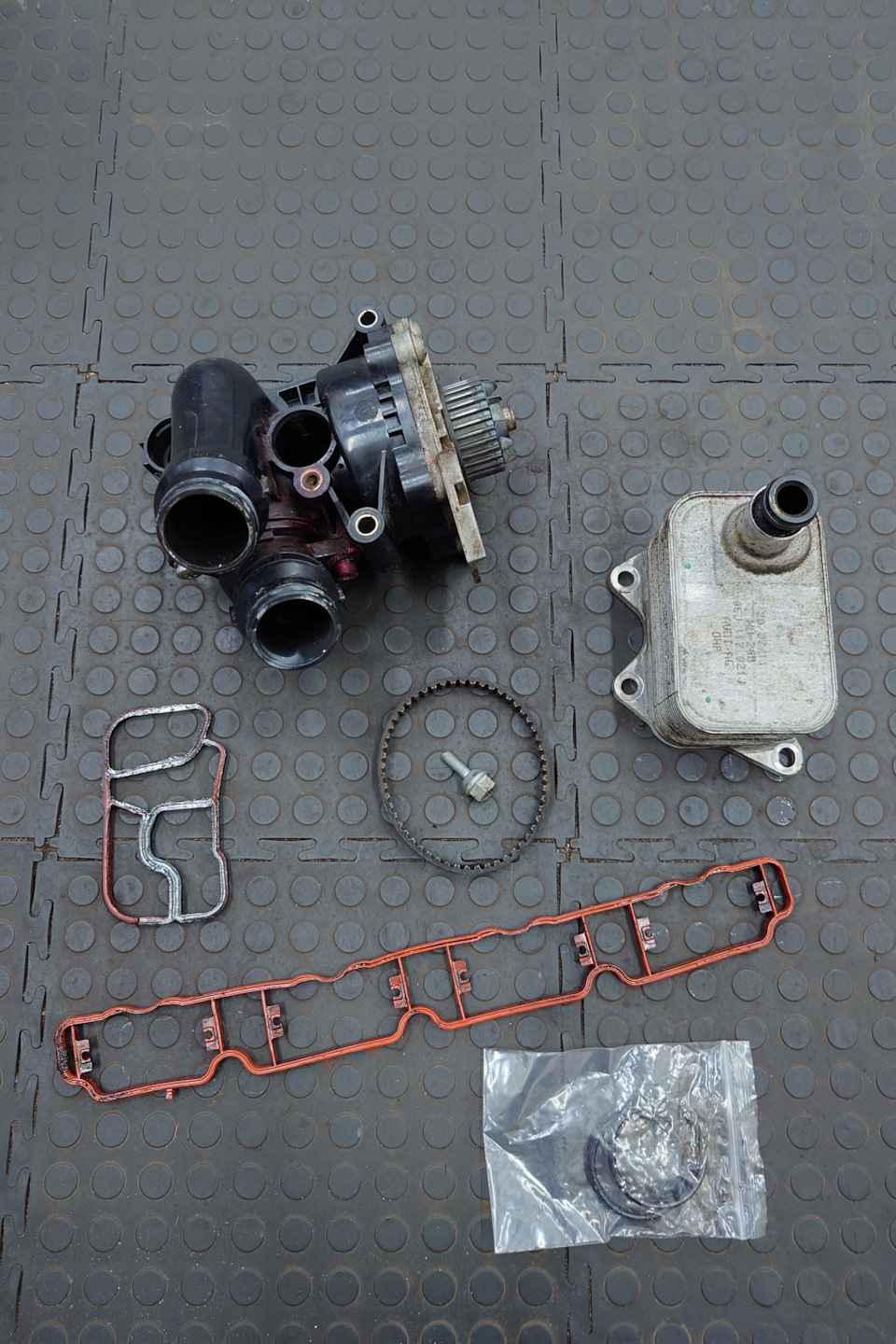 Фото в бортжурнале Audi A4 (B8)