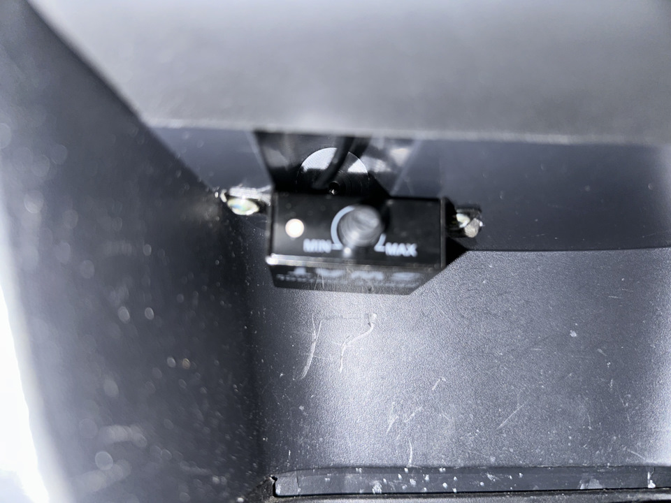 Установка и подключение саббуфера на Рено Логан Степвей (Гоша) на ...