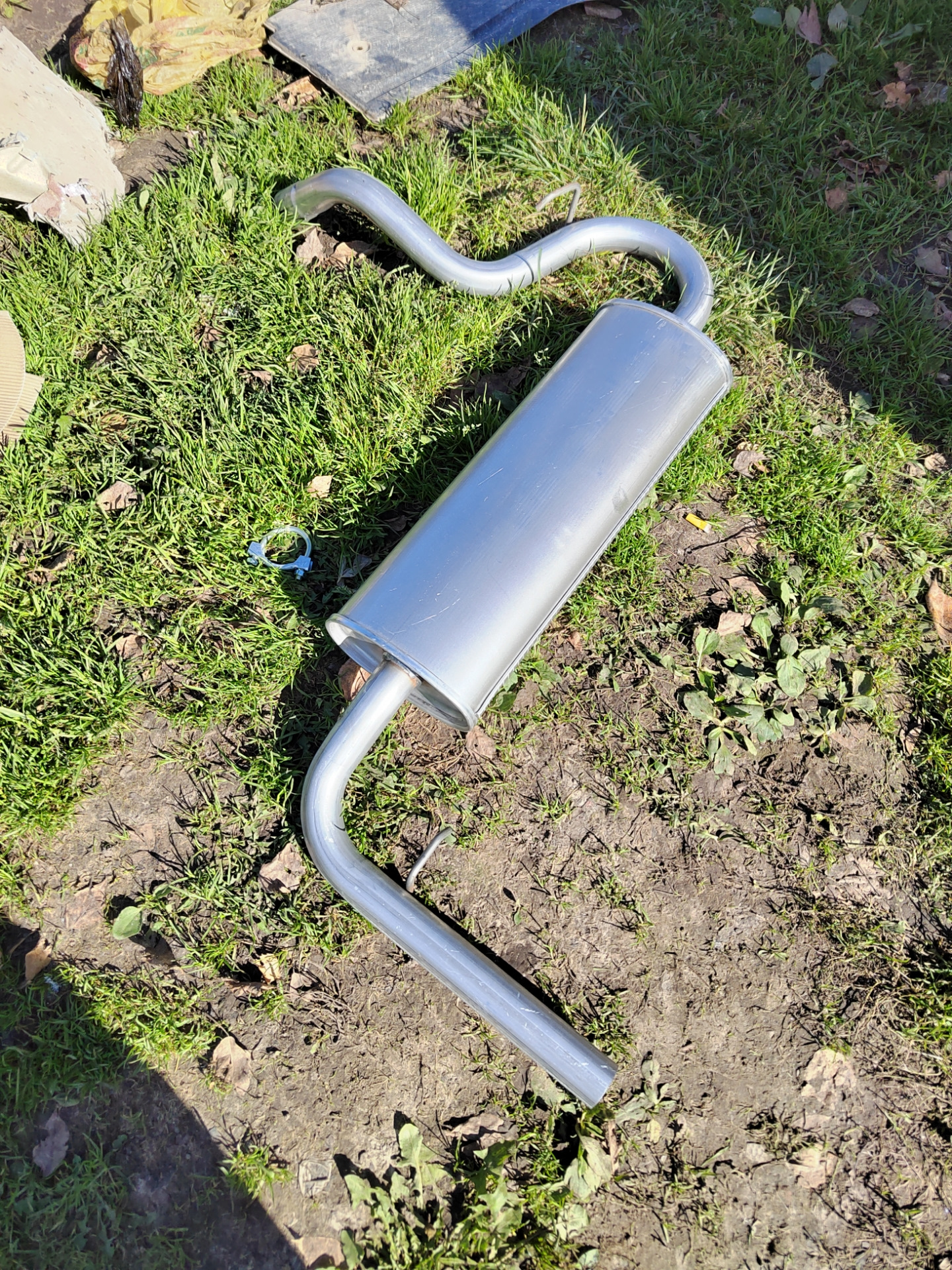 Замена глушителя — Lada 4x4 3D, 1,7 л, 2012 года | запчасти | DRIVE2