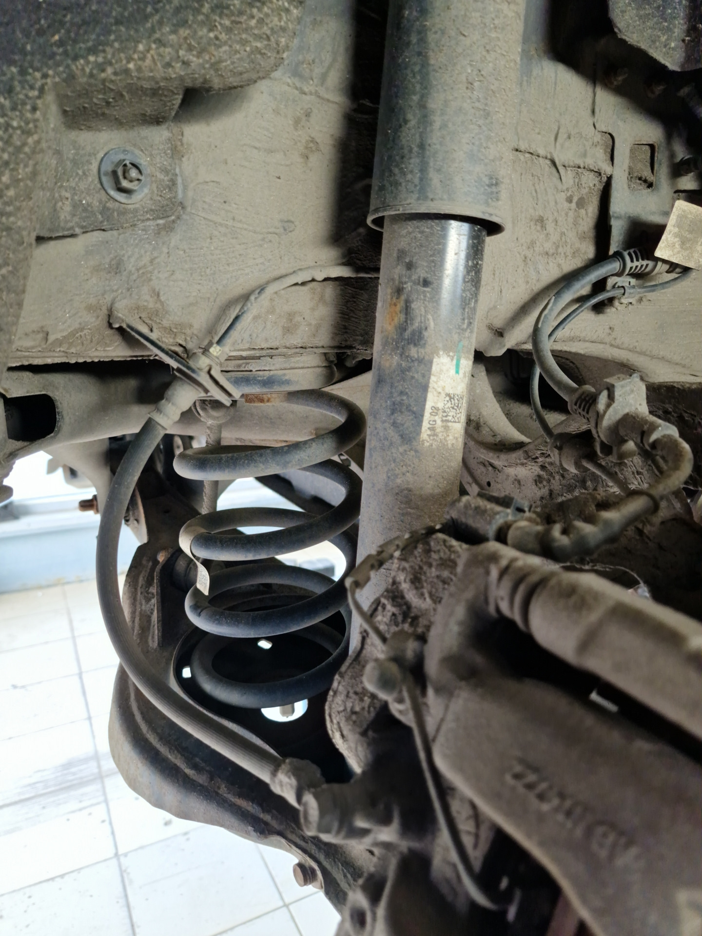 Фото в бортжурнале Hongqi E-QM5