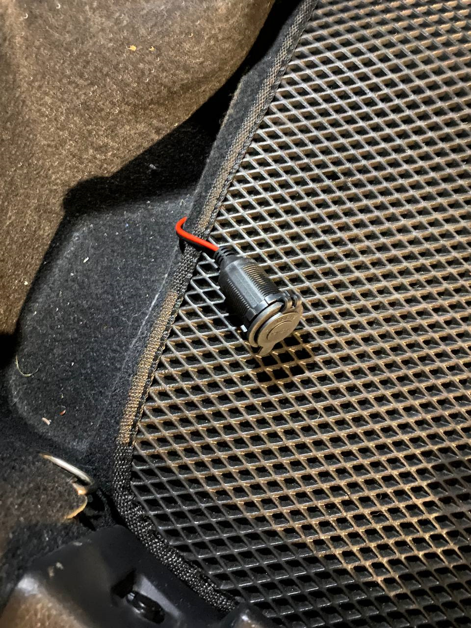 Розетка под автохолодильник! — Nissan Qashqai (2G), 2 л, 2019 года ...