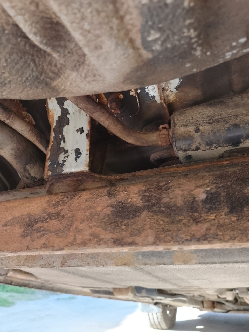 Задние тормозные трубки. — KIA Rio (2G), 1,4 л, 2007 года | поломка ...