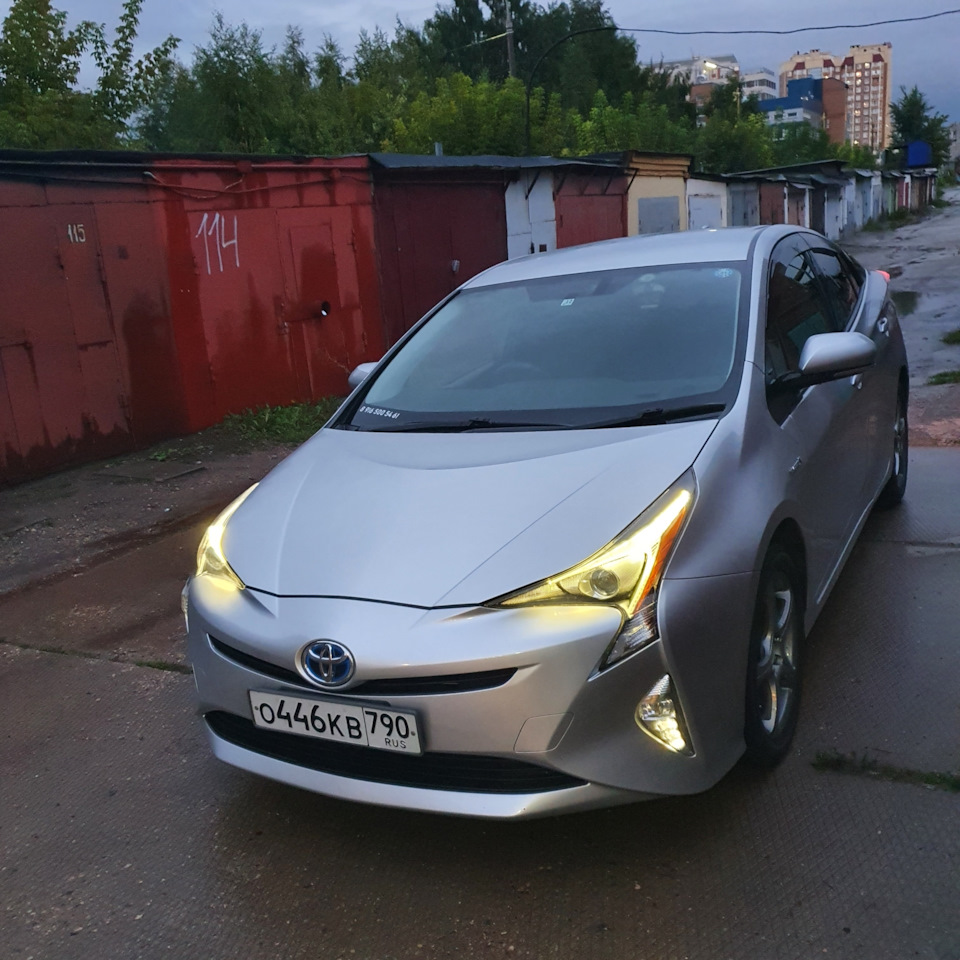 Я просто кайфую от машины — Toyota Prius (50), 1,8 л, 2015 года |  фотография | DRIVE2