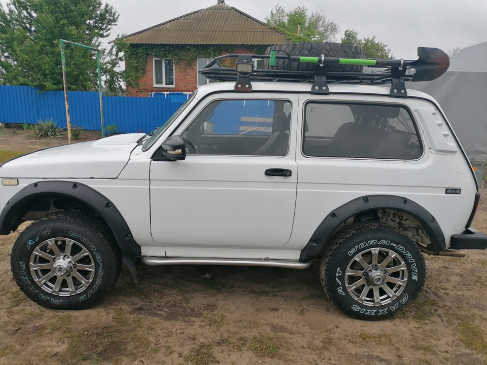 Шины А/Т. — Lada 4x4 3D, 1,7 л, 1999 года | шины | DRIVE2