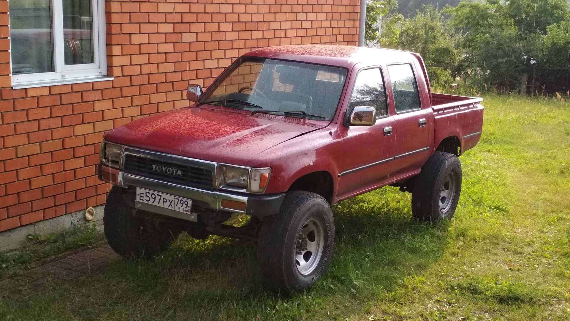 Toyota Hilux (5G) 2.8 дизельный 1990 | на DRIVE2