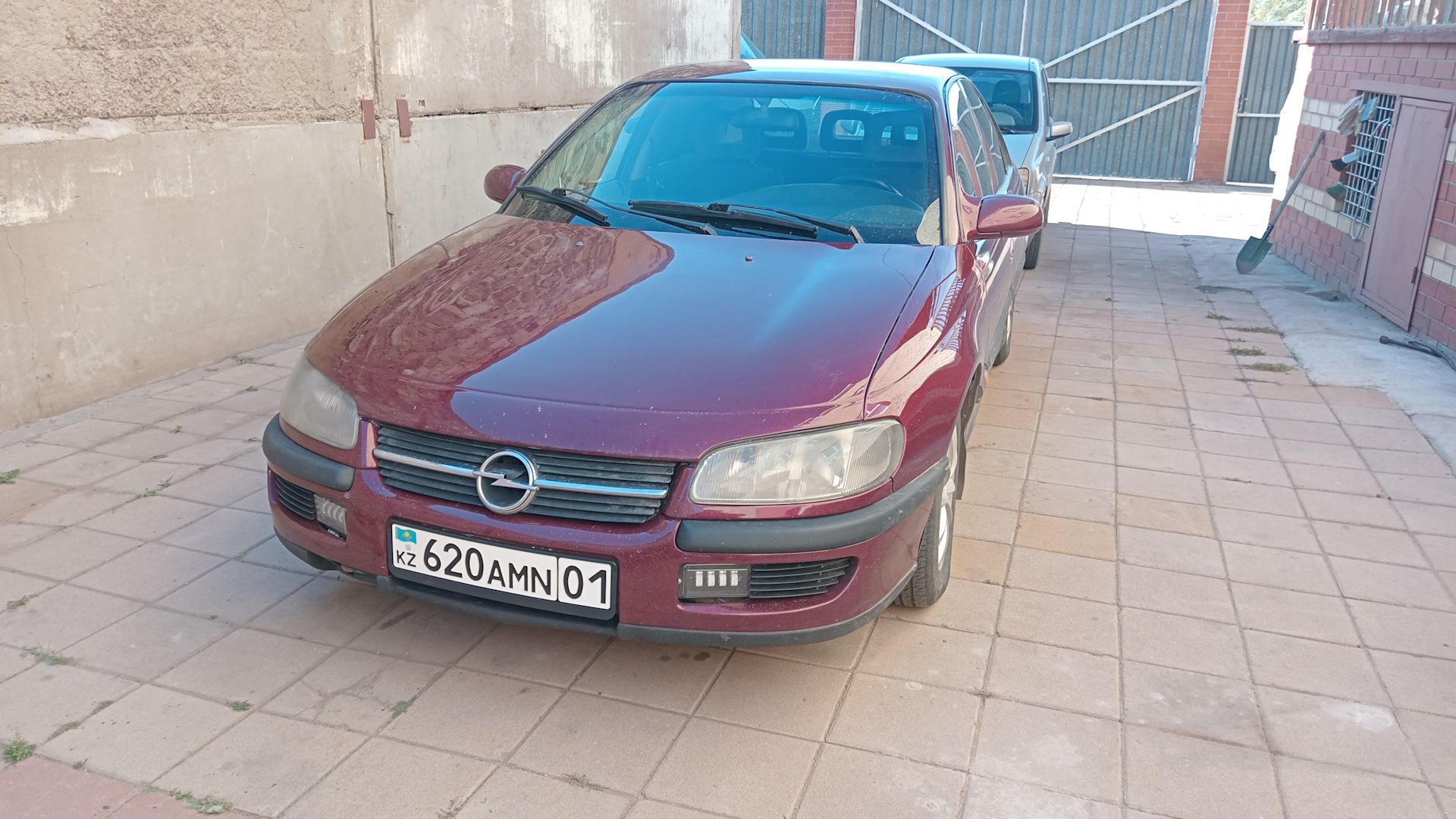 Opel Omega 1994 года