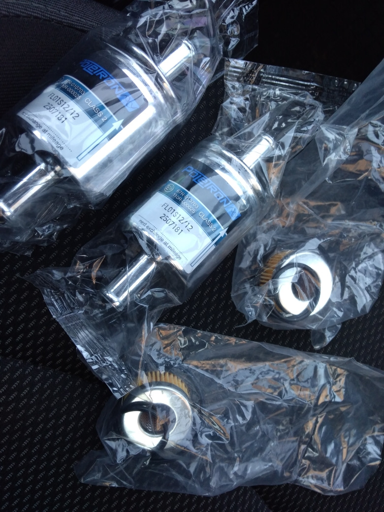 Photo from the logbook Hyundai Santa Fe (2G). Found on photo: FL01S1212