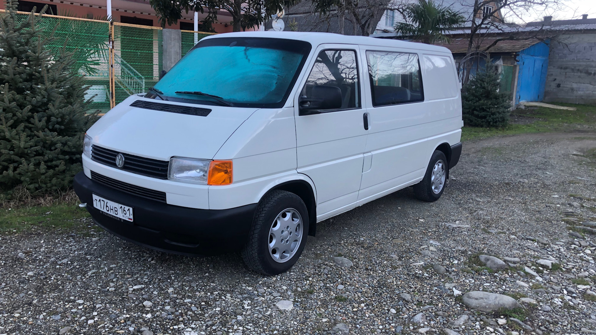 Фольксваген т4 2.4 дизель. Фольксваген Транспортер 1996 года. Volkswagen Transporter, 2.4 л., 1986 г дом. Volkswagen Transporter 2.4 Киров.