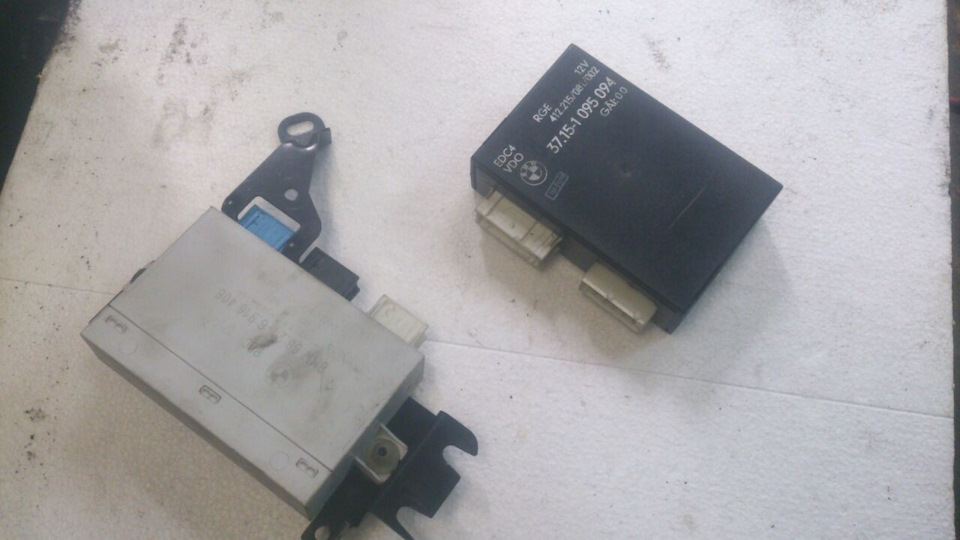 эбу EDC с PDC — Alpina B10 (E39). Запчасти на фото: 1412215126, 37151095094