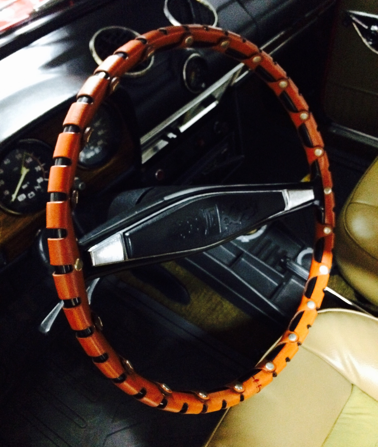 Оплетка на шнуровке на руль газ 3110. Крепление руля ваз 2106. Оплетку на классику. Оплетку на классику. Оплетка руля ваз 2103.