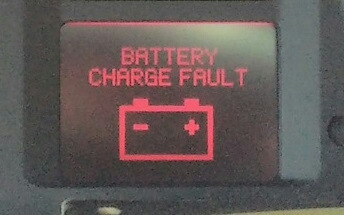 Battery charging fault. Renault Laguna 3 ошибка заряда аккумулятора. Battery Charging Рено Лагуна 3. Battery Charging Fault на Рено KOLEOS. Не горит лампочка заряда аккумулятора Логан 1.