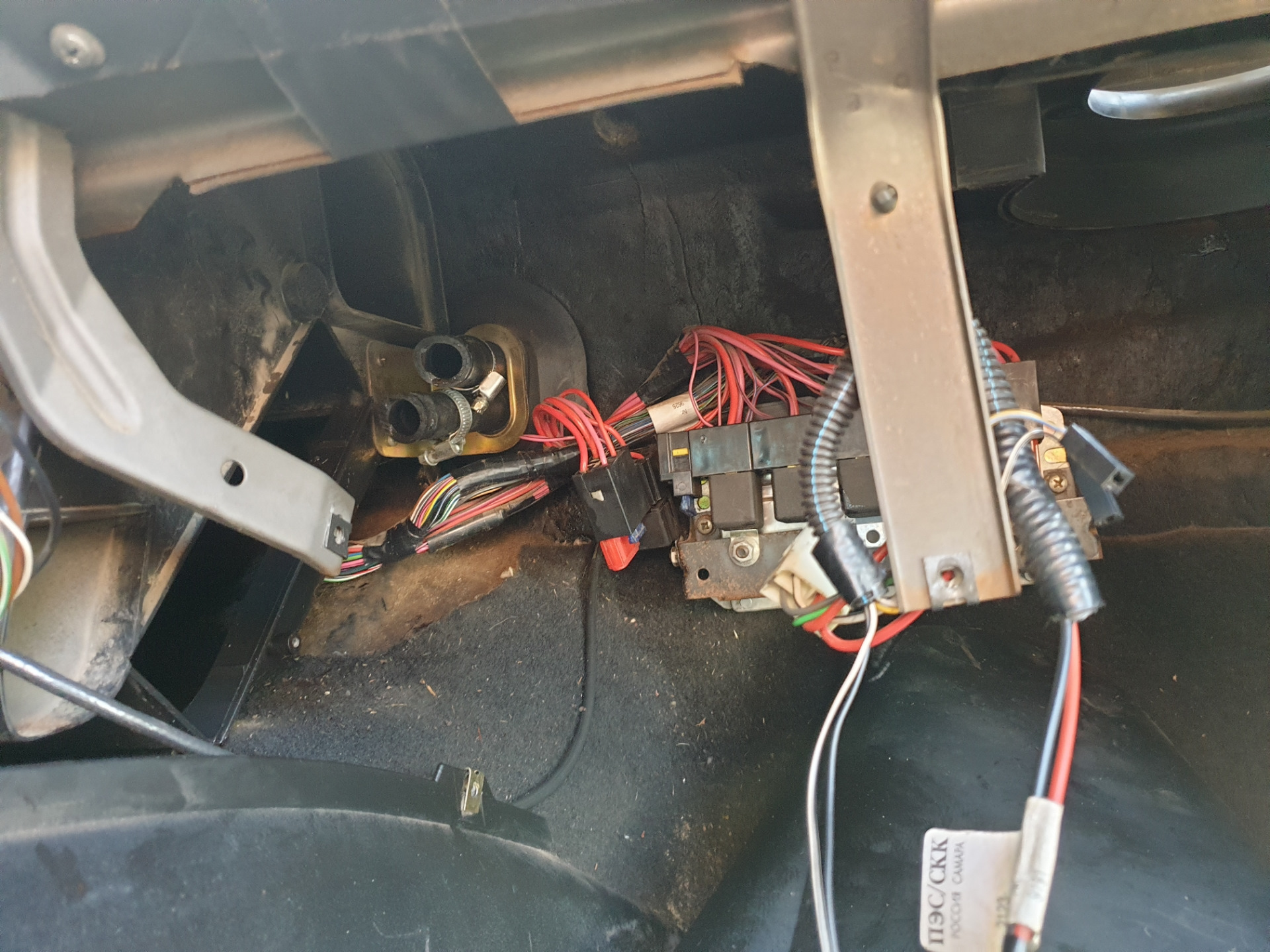 Замена радиатора отопителя - Chevrolet Niva, 1,7 л, 2006 года своими руками DRIV
