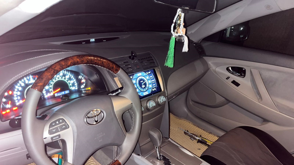 Перетяжка торпеды камри 40 своими руками — Toyota Camry (XV40), 2,4 л ...