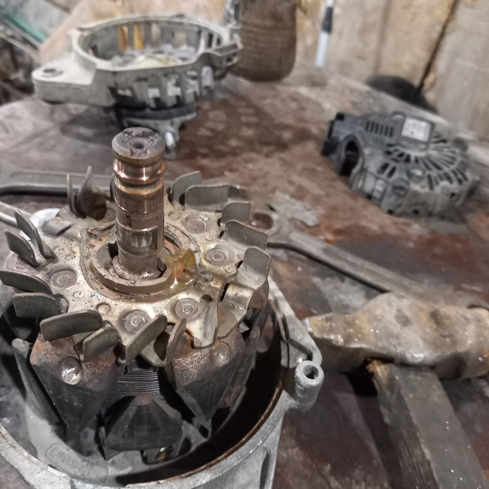 #11 ревизия генератора — Hyundai Solaris Hatchback, 1,4 л, 2011 года ...