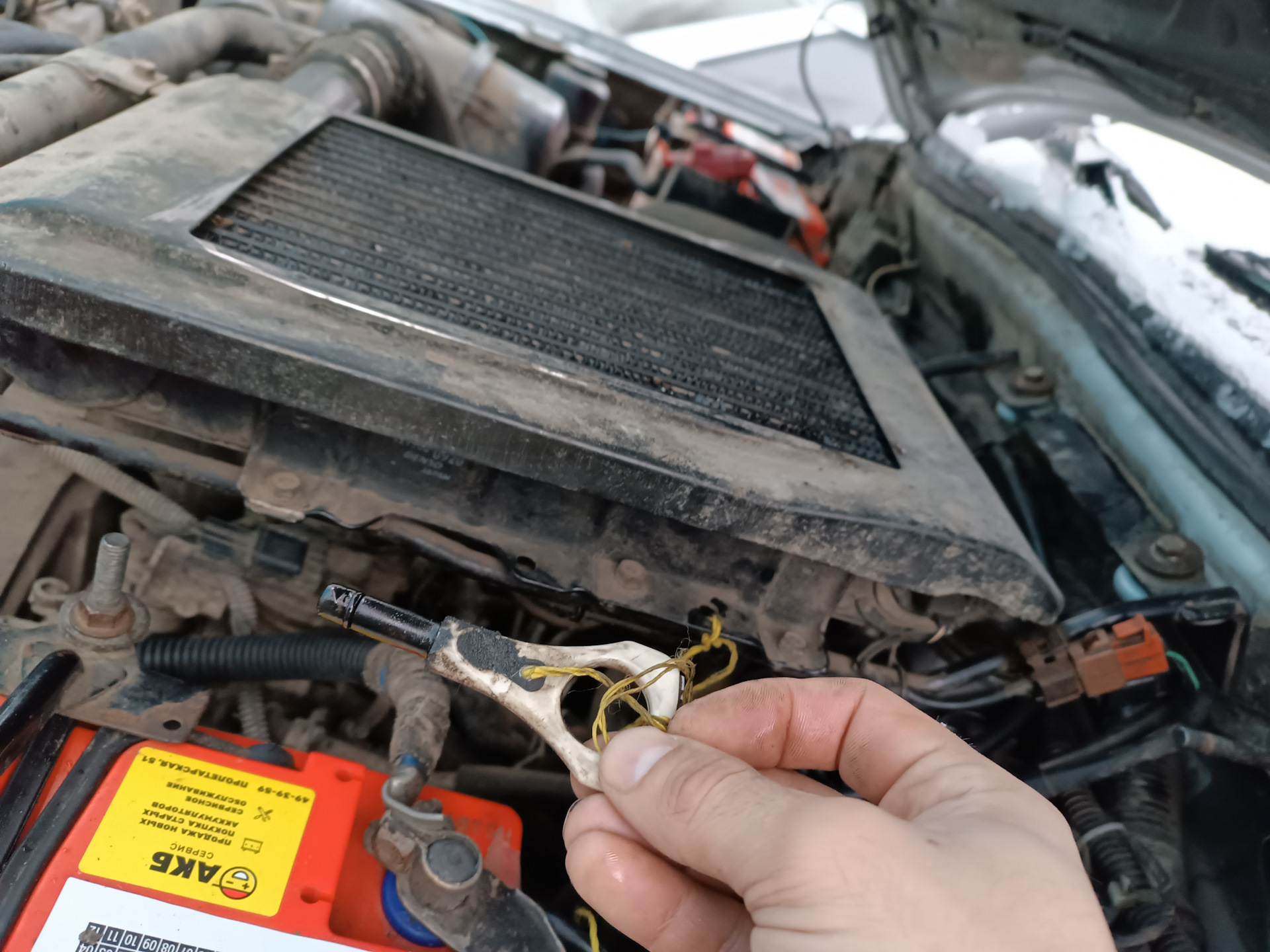 Ремонт щупа уровня масла в двс — Mitsubishi Pajero Sport (1G), 2,5 л ...