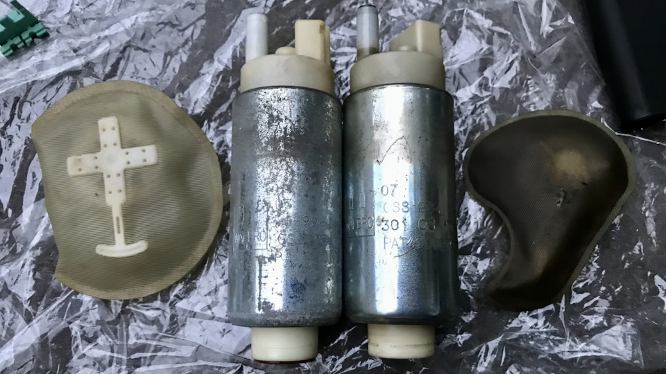 Слева 450, справа 452 — Smart Roadster