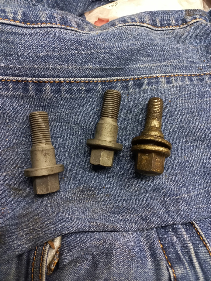 Срывается резьба на колесных болтах — Citroen C5 (2G), 1,6 л, 2010 года ...