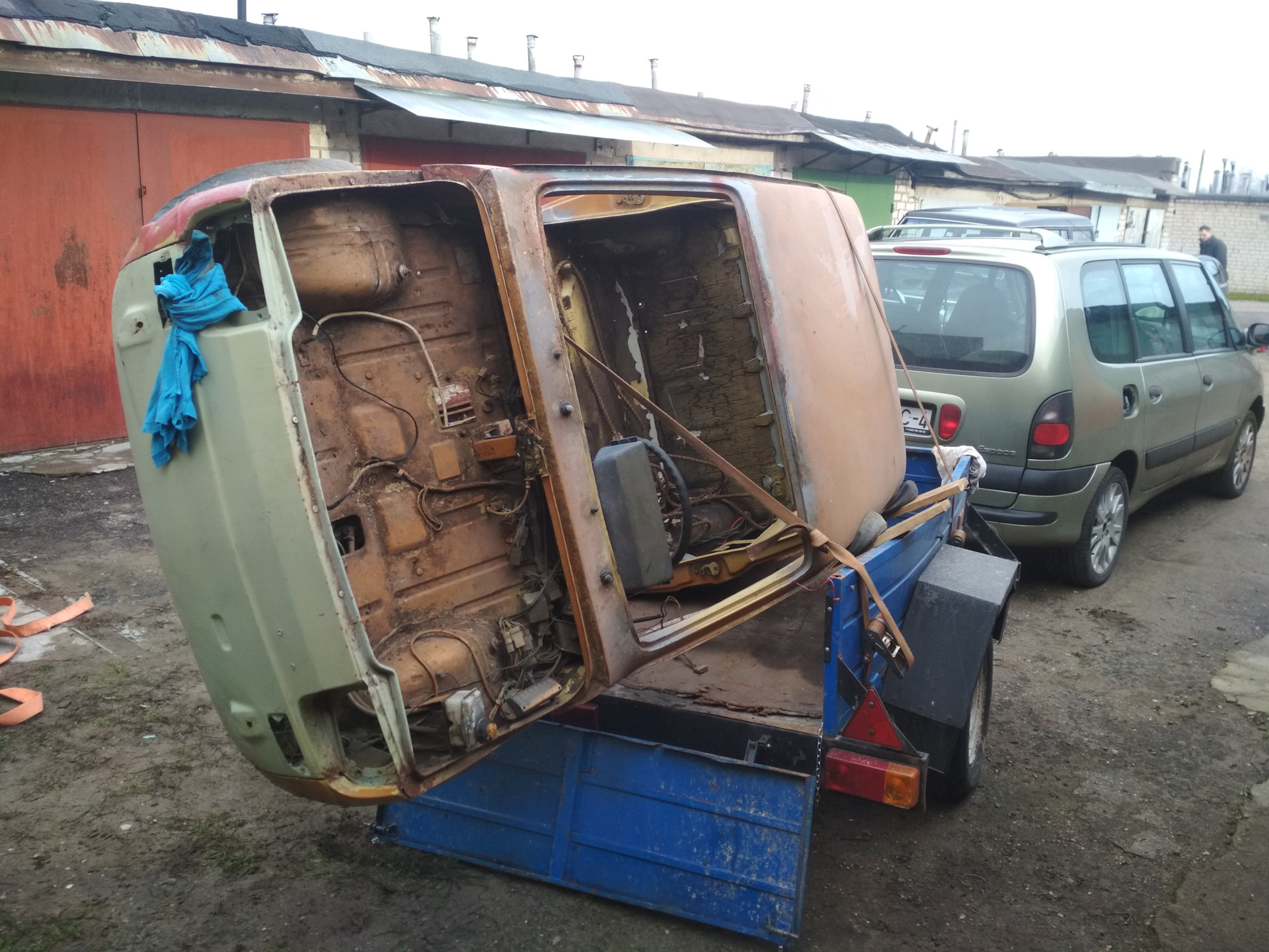 Колпачки в литье+ обратный клапан в омывайку — Renault Espace III, 2 л ...