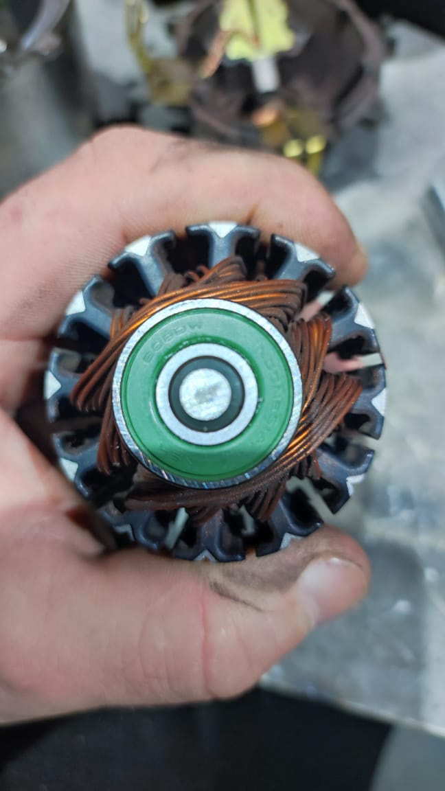 Разбор моторчика печки — Honda CR-V (5G), 2 л, 2018 года | своими ...