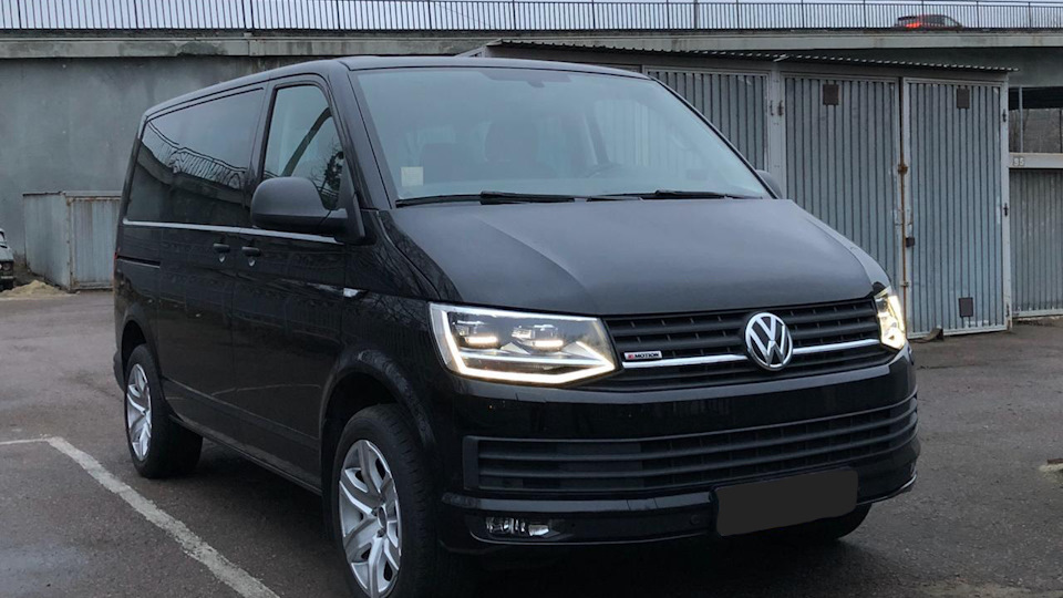 volkswagen caravelle black bus drive2