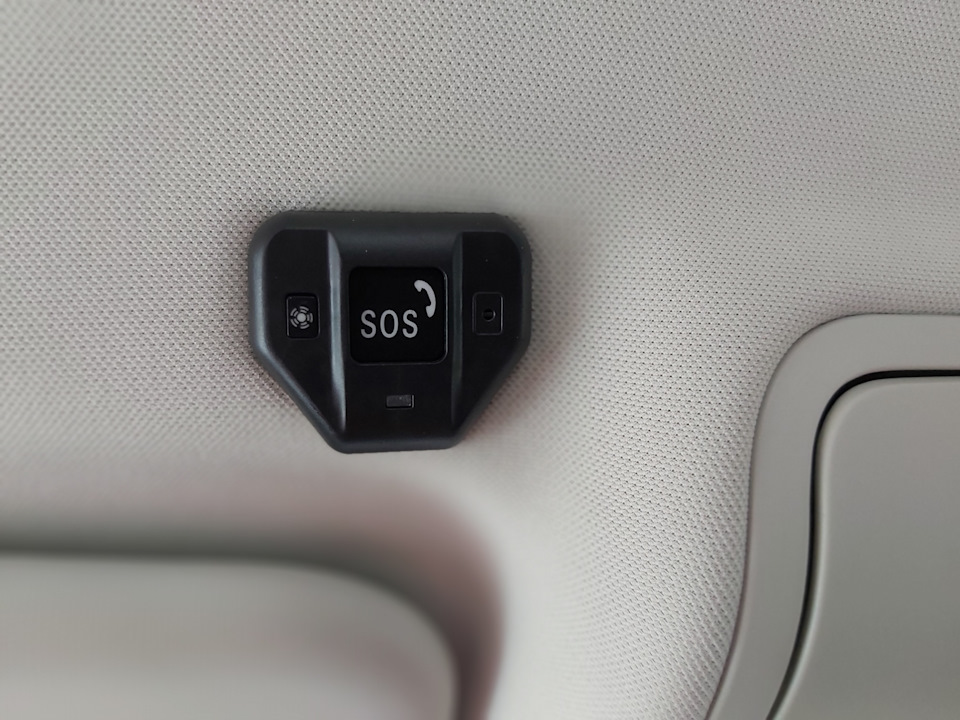 Фотография «Кнопка системы ЭРА-ГЛОНАСС»