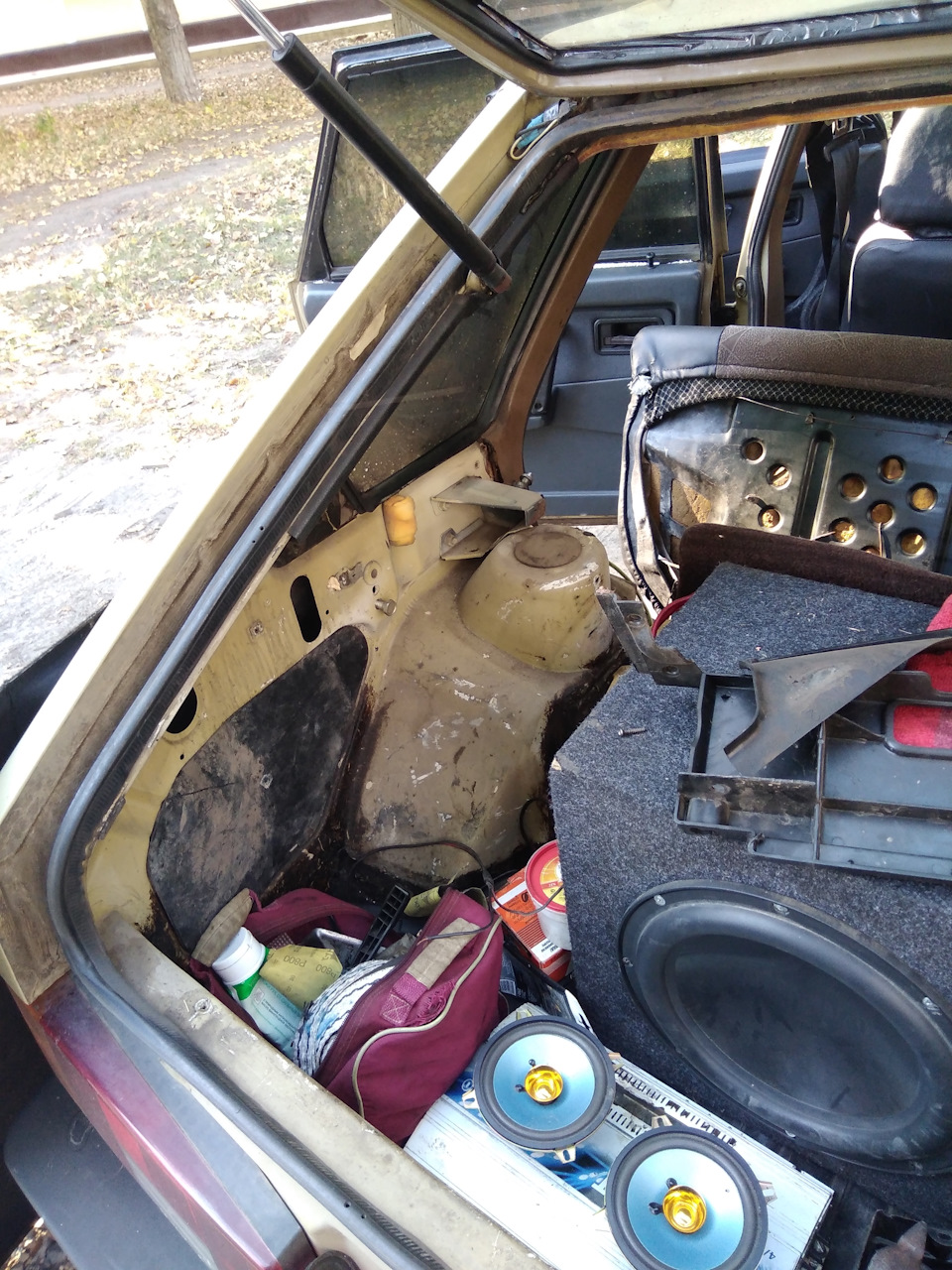 Поборол скрипы в задней части авто — Lada 2109, 1,3 л, 1988 года ...