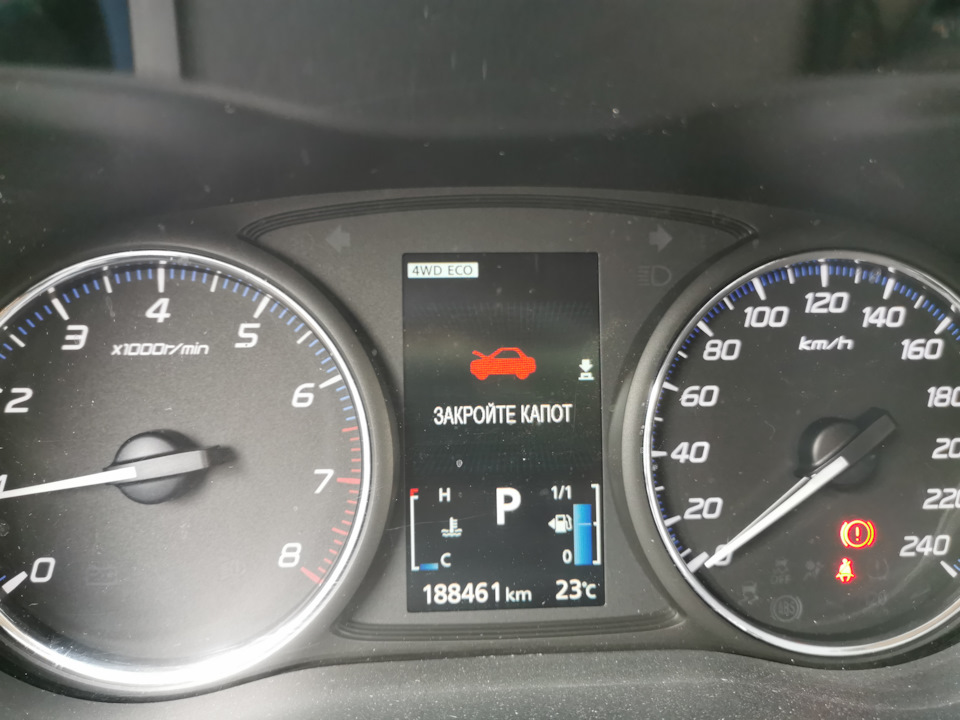Штатный концевик капота — Mitsubishi Outlander (3G), 2 л, 2015 года ...