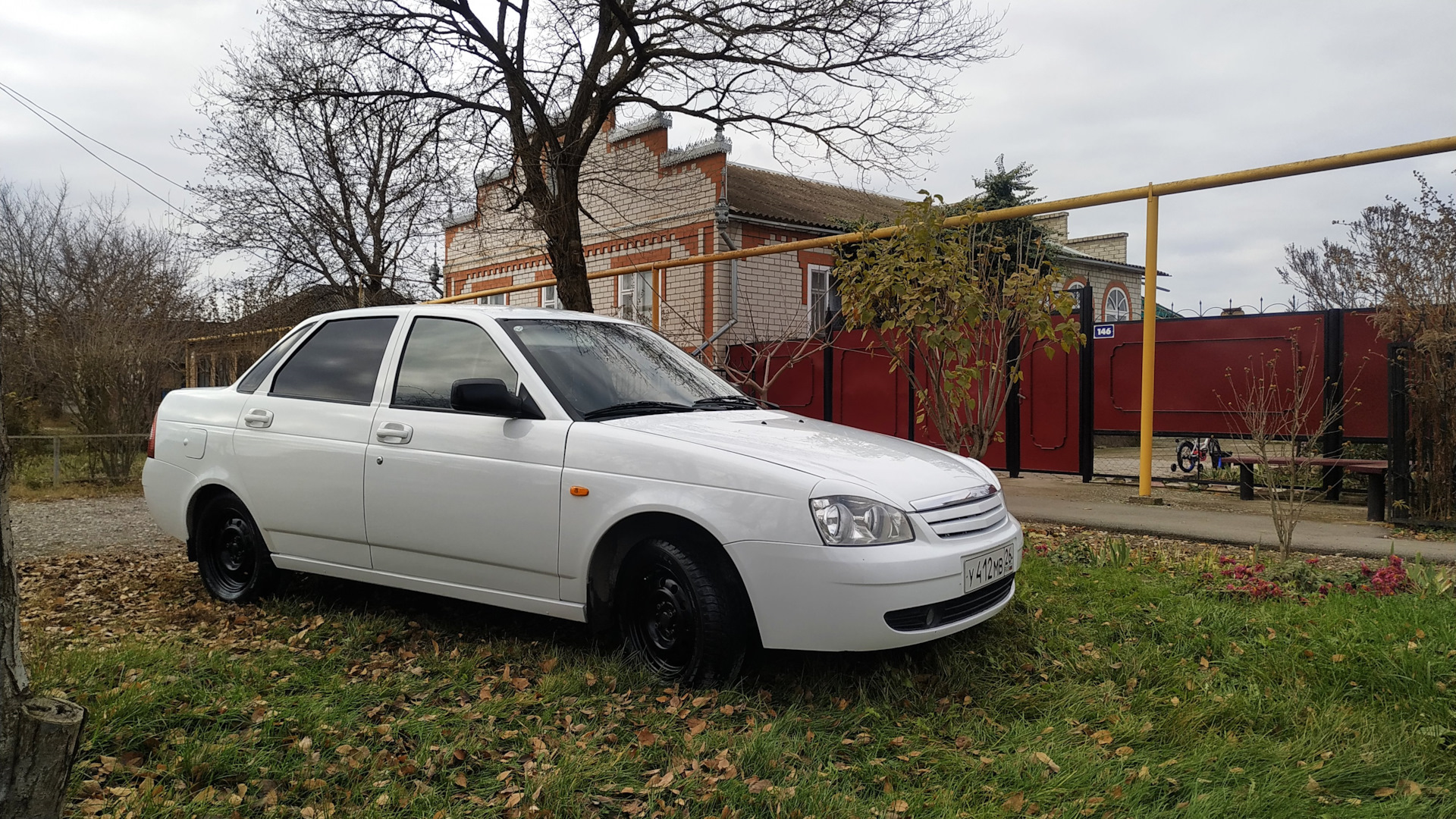 Lada Приора седан 1.6 бензиновый 2010 | Сток на DRIVE2