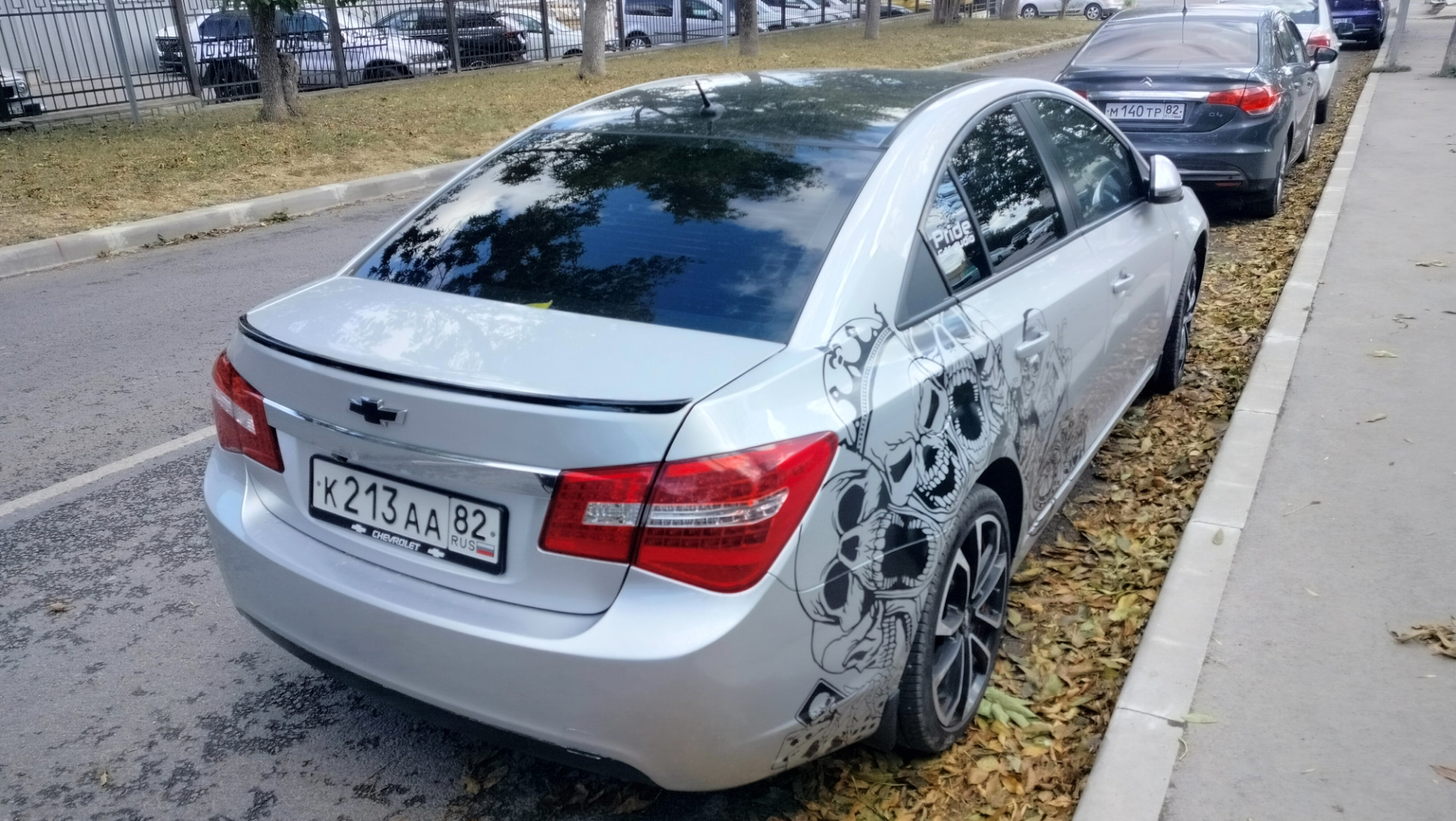 Наклейка на бок / лип спойлер — Chevrolet Cruze (1G), 1,8 л, 2011 года ...