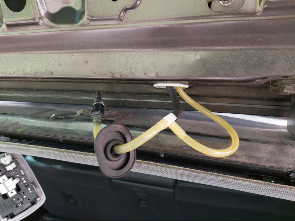 Фото 14 — KIA Sorento (2G)