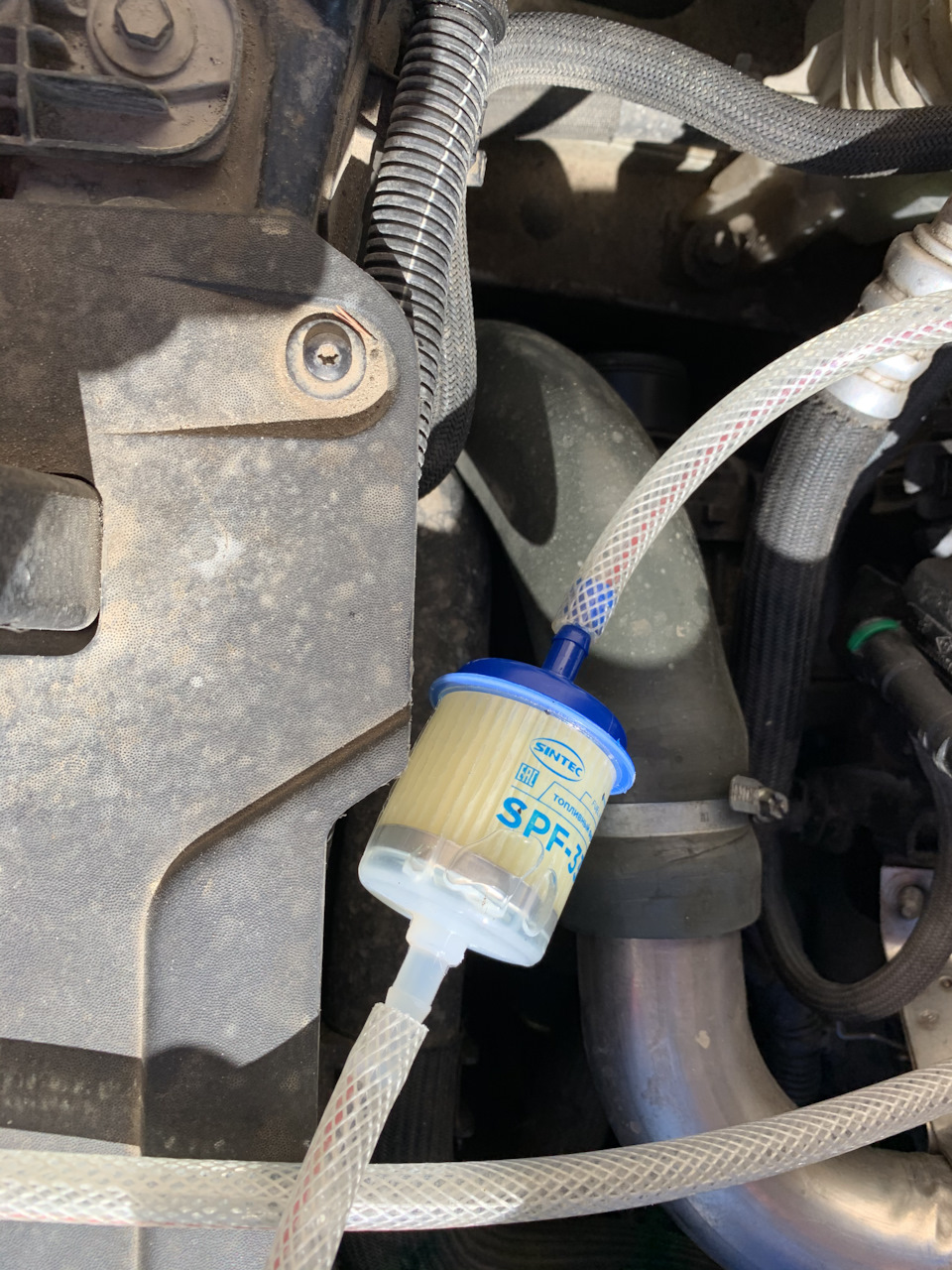 Промывка топливной Винсом — Renault Laguna III, 1,5 л., 2010 года ...