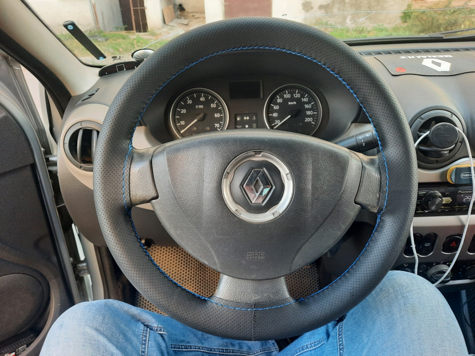 Посоветуйте оплетку на руль? — Renault Logan (1G), 1,6 л, 2011 года ...