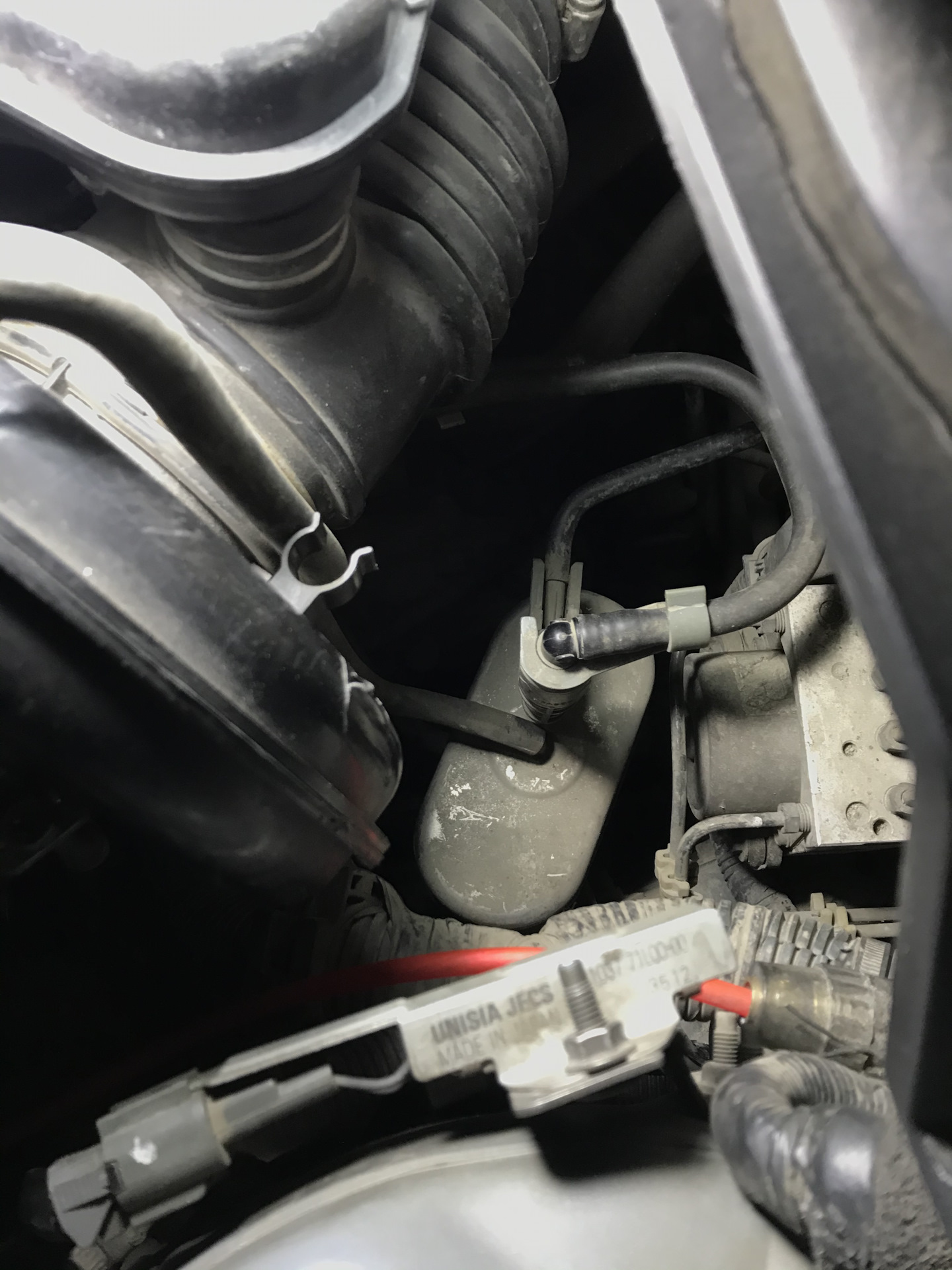 Непонятный шланчик — Nissan Teana (J31), 2,3 л, 2003 года | поломка ...