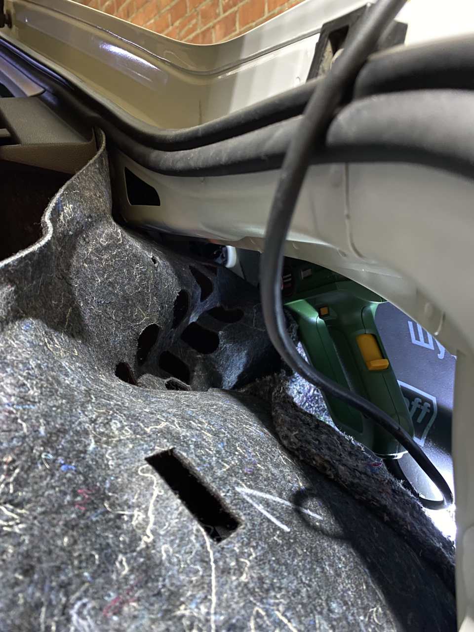 31. Проблемы с доступом к бензобаку — Skoda Octavia A7 Mk3, 1,8 л, 2016 ...