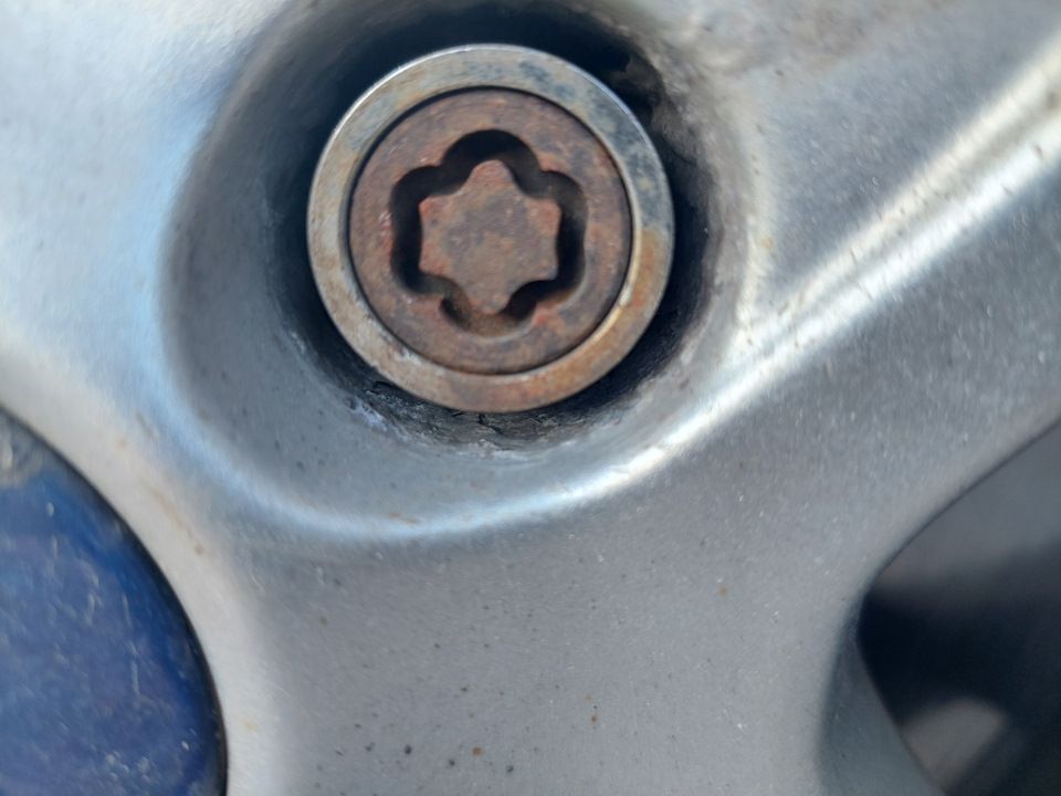 Сломался ключ от секретки … — Ford Mondeo IV, 2 л, 2007 года | своими ...