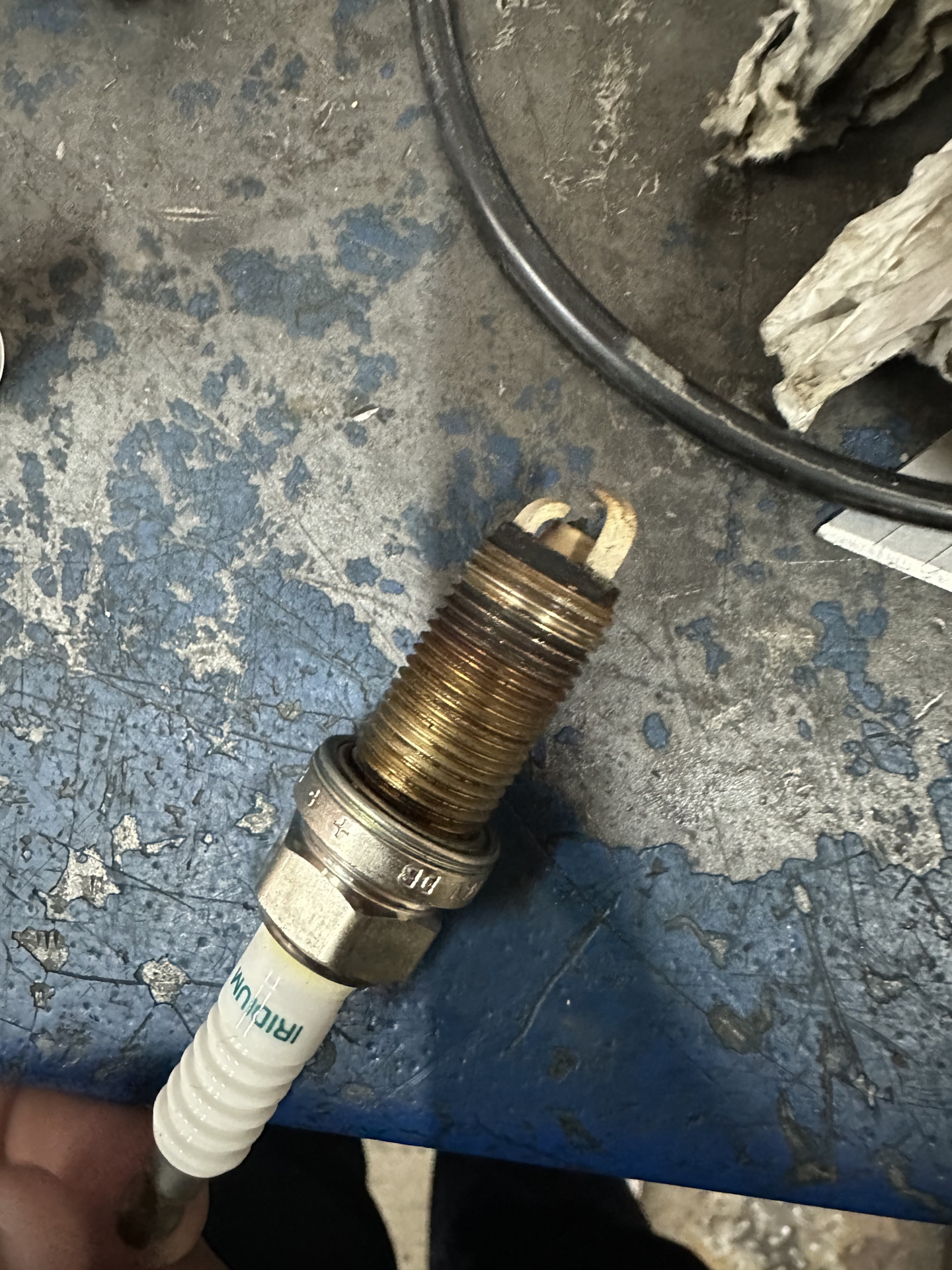 Замена свечей зажигания, промывка дроссельной заслонки — Toyota Camry ...