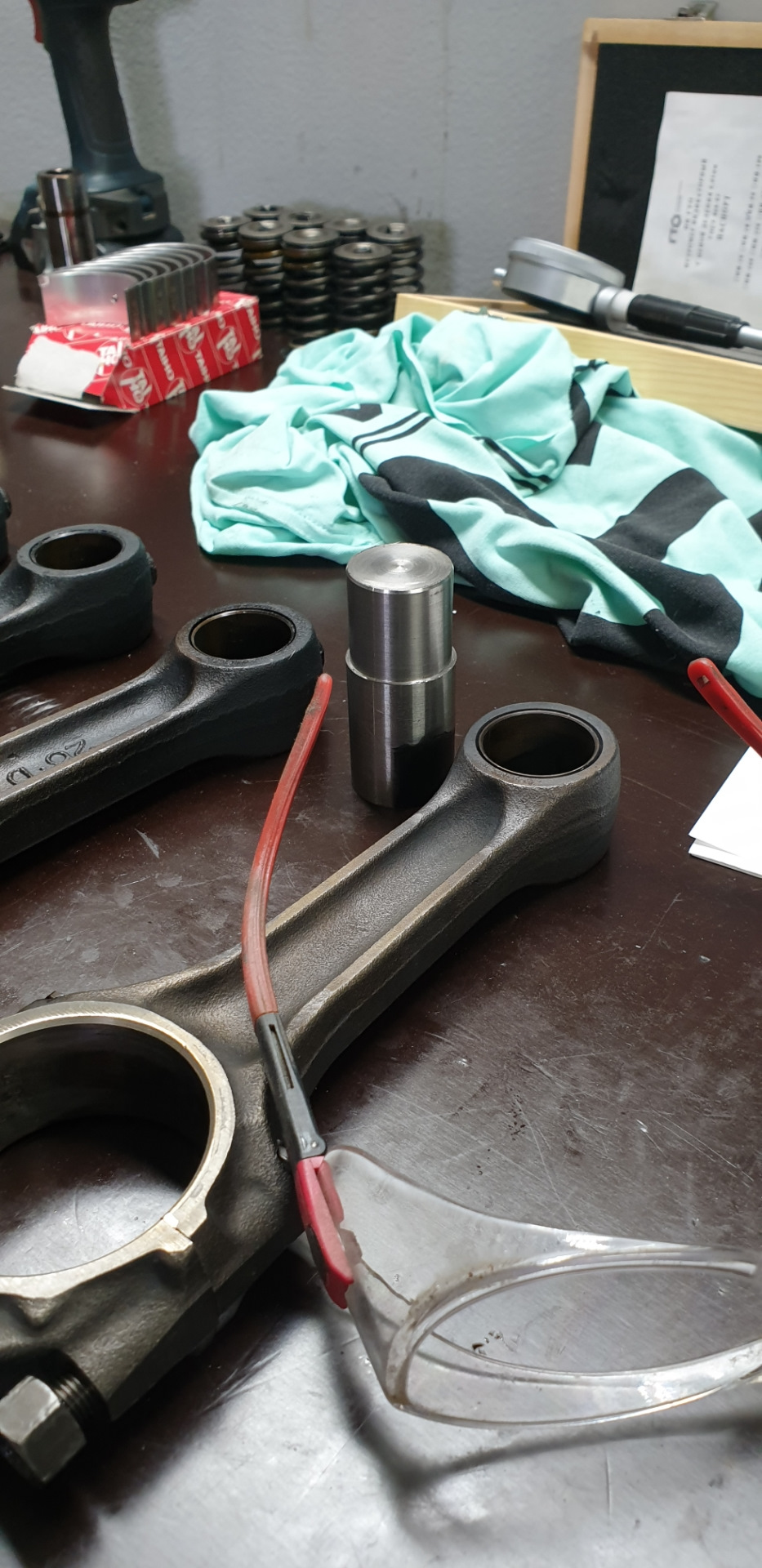 Сборка ДВС, часть 2, замена втулок шатунов. — Mitsubishi Pajero (1G), 2 ...