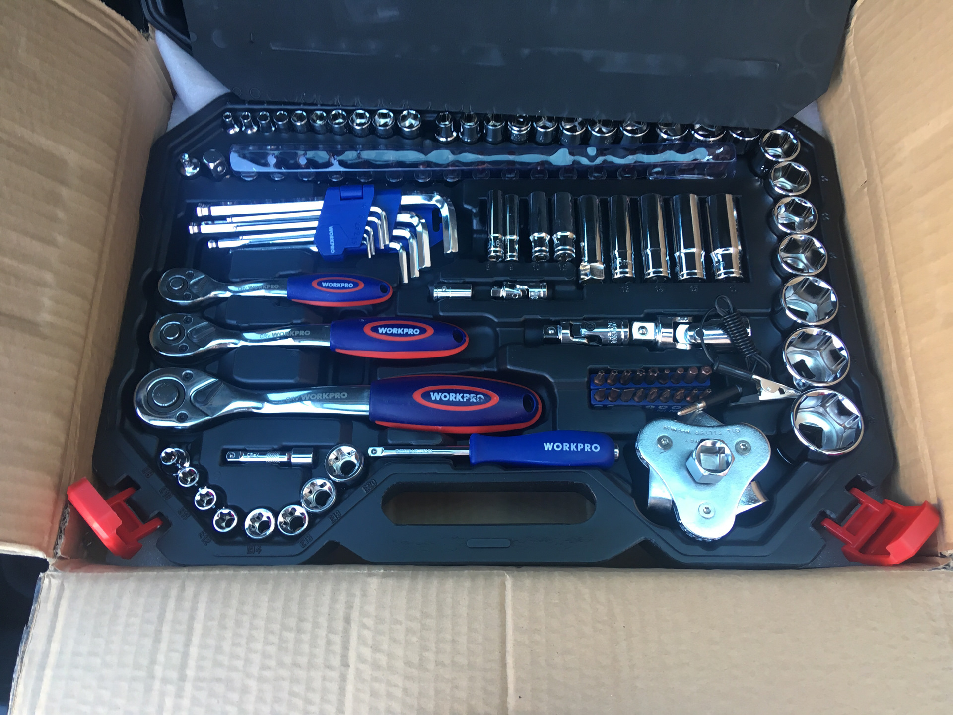 подарок любителю бмв. аксессуар для бмв в подарок. подарок автомобилисту. мужской набор в подарок. аксессуары для машины в подарок мужчине.